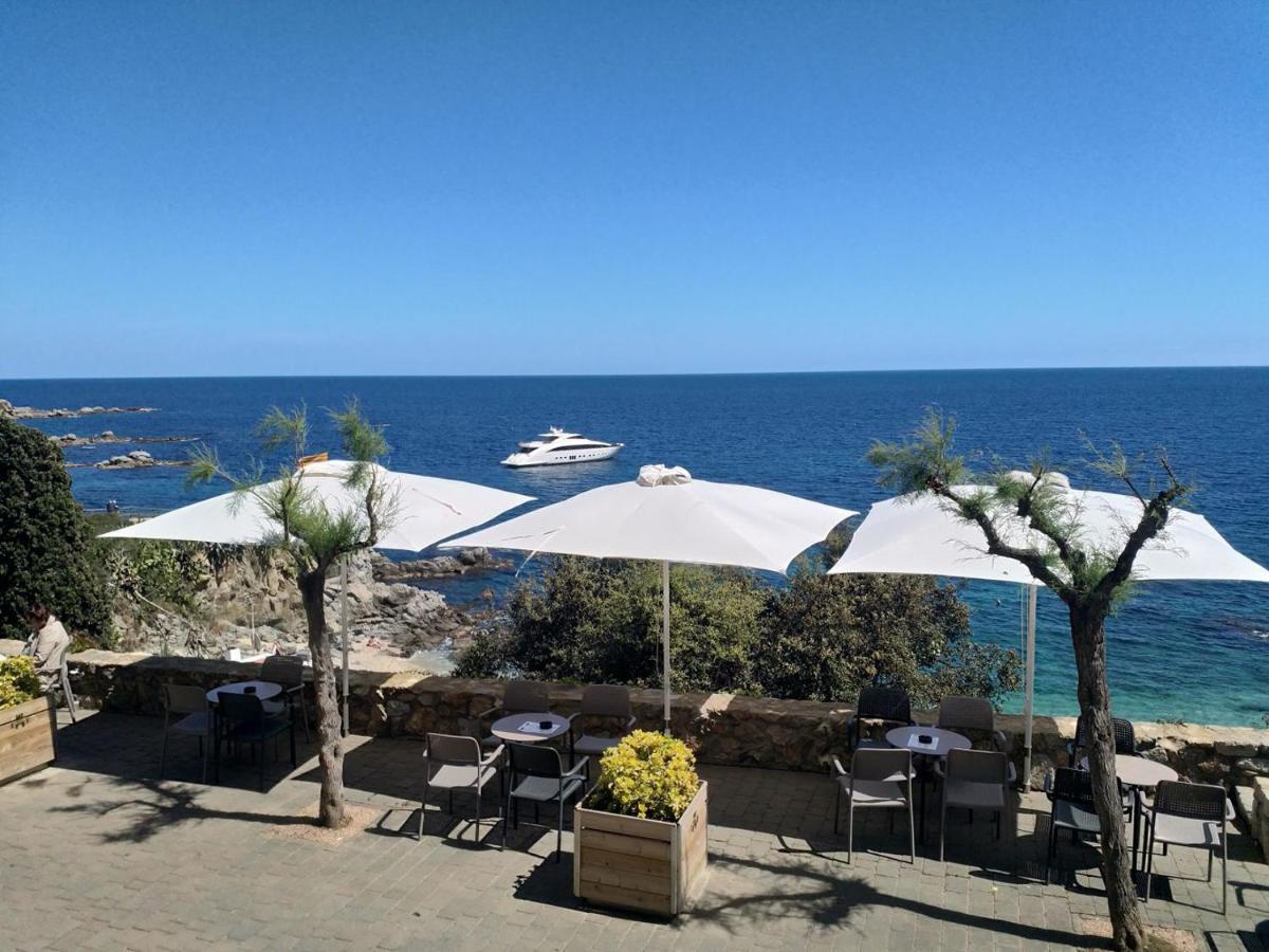 Hotel Mediterrani Calella De Palafrugell Kültér fotó