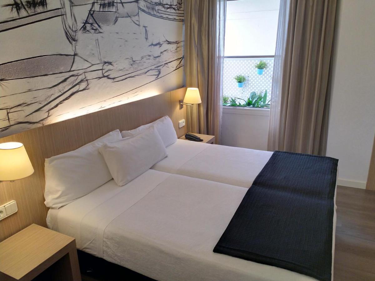 Hotel Mediterrani Calella De Palafrugell Kültér fotó