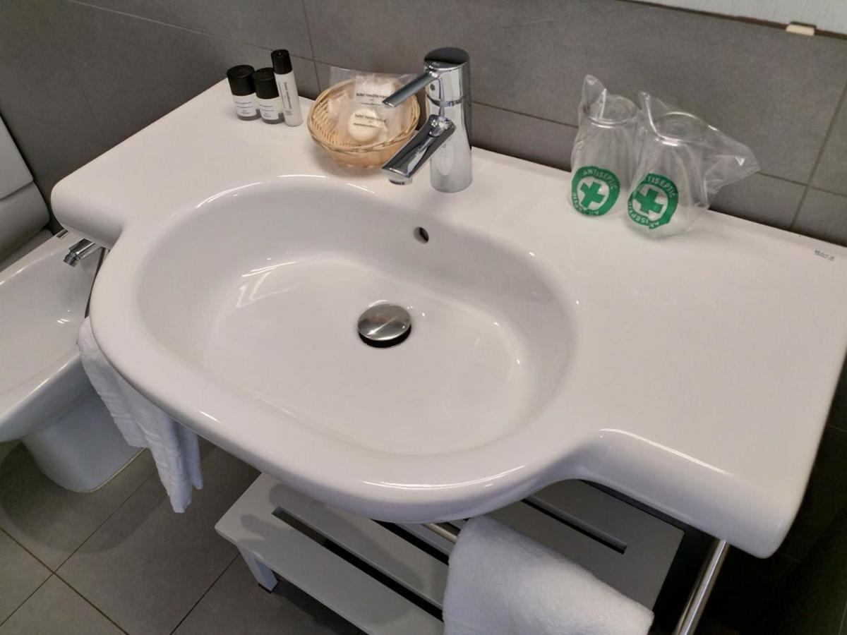 Hotel Mediterrani Calella De Palafrugell Kültér fotó